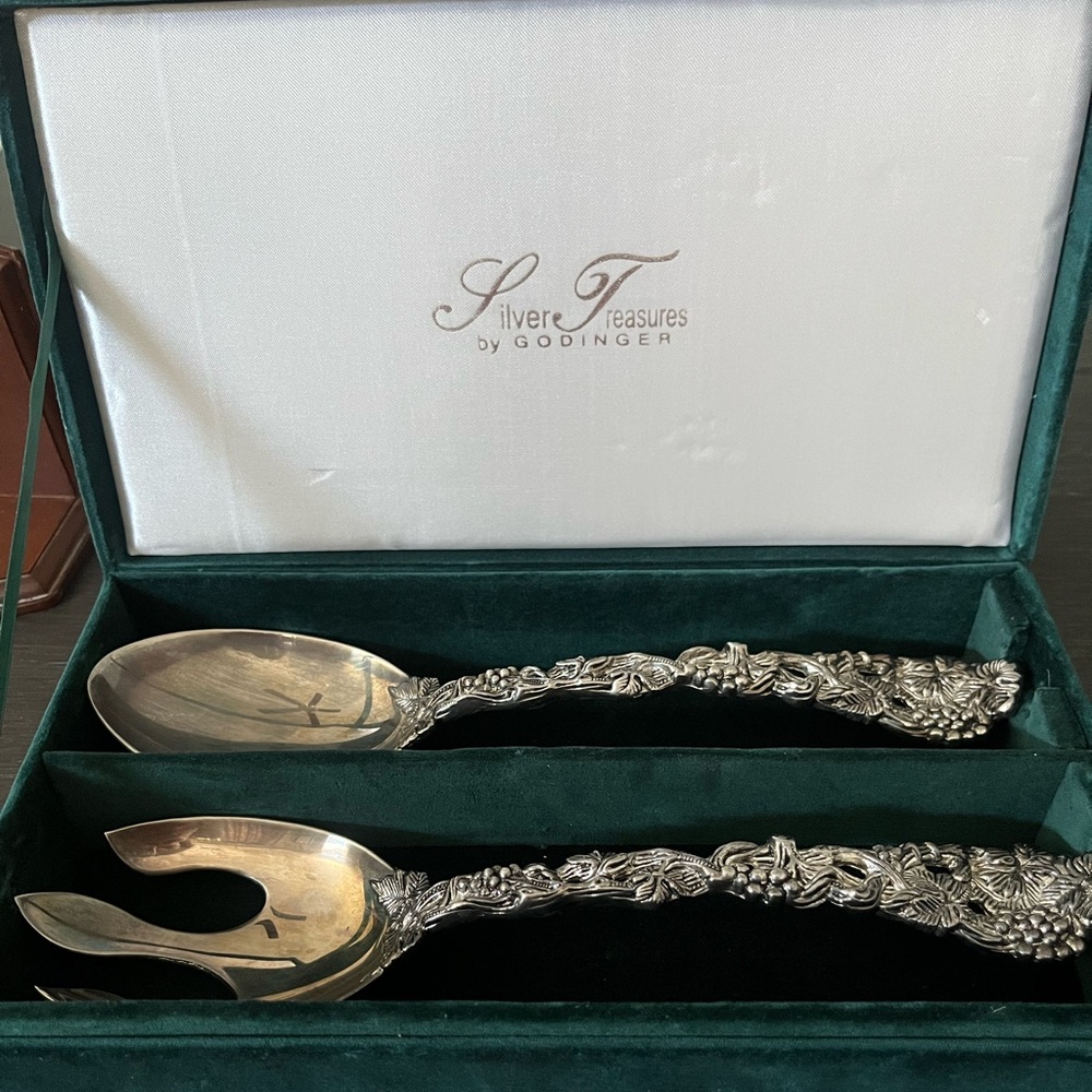 Beautiful Silver Treasures By Godinger Serving Set in Original Box